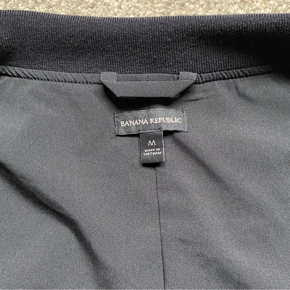 🎉Banana Republic Bomber Jacket, Women’s Size MED, Black - Picture 5 of 5
